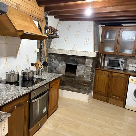 Holiday home Casa En Cedeira Montojo
